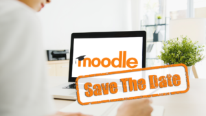 Moodle-Logo auf Laptop mit "Save the Date"-Schriftzug darüber